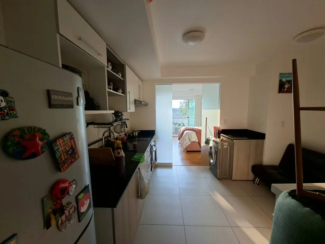 Apartment for sale located on the seventh floor of Torres de Heredia, with a privileged location opposite the pool.