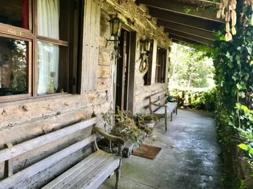 For Sale Magical Cabin in San Jose de la Montaña. — photo 3