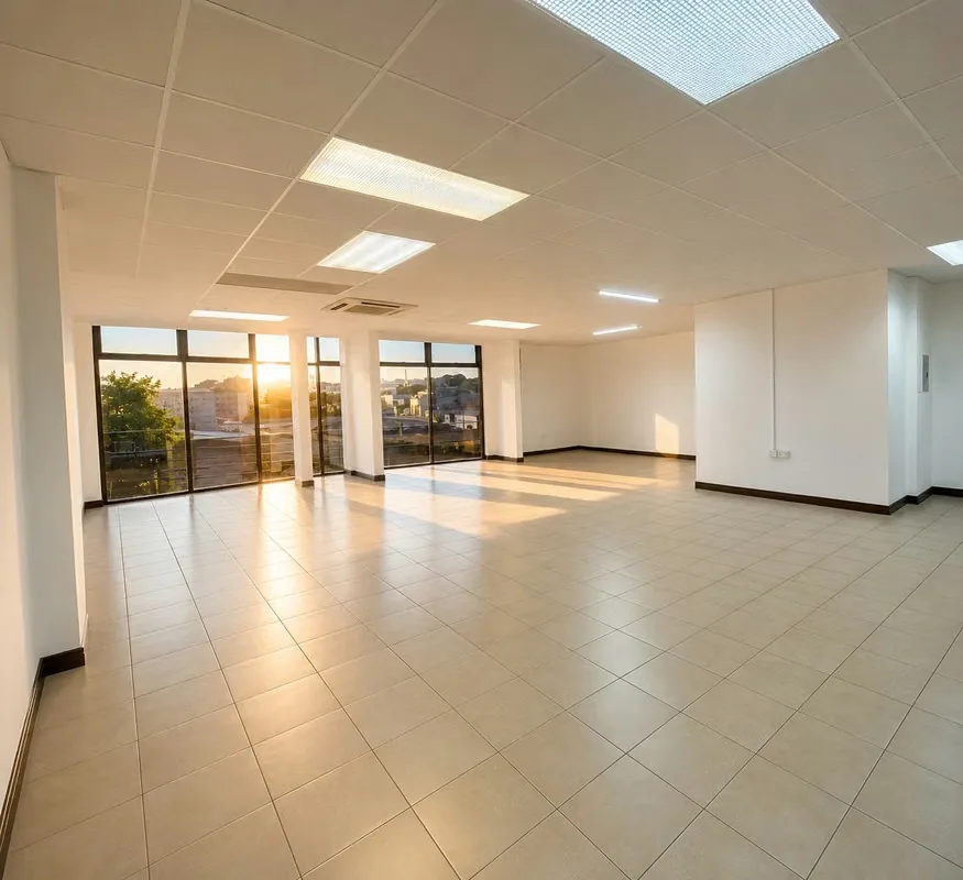 Strategically located in Paseo Colon, just steps from Pizza Hut, this spacious 160 m² office is ideal for businesses, professional firms, medical practices, or service centers seeking ...