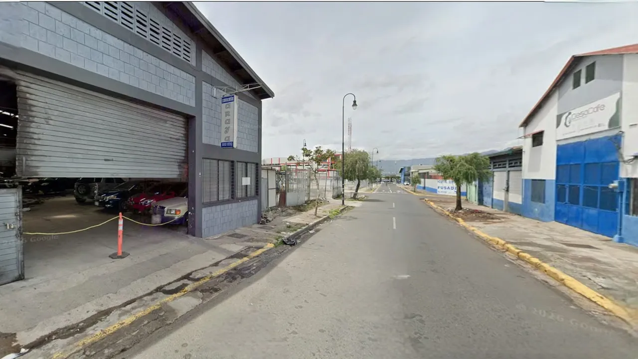Industrial warehouse for sale in San José, near Estación al Pacífico