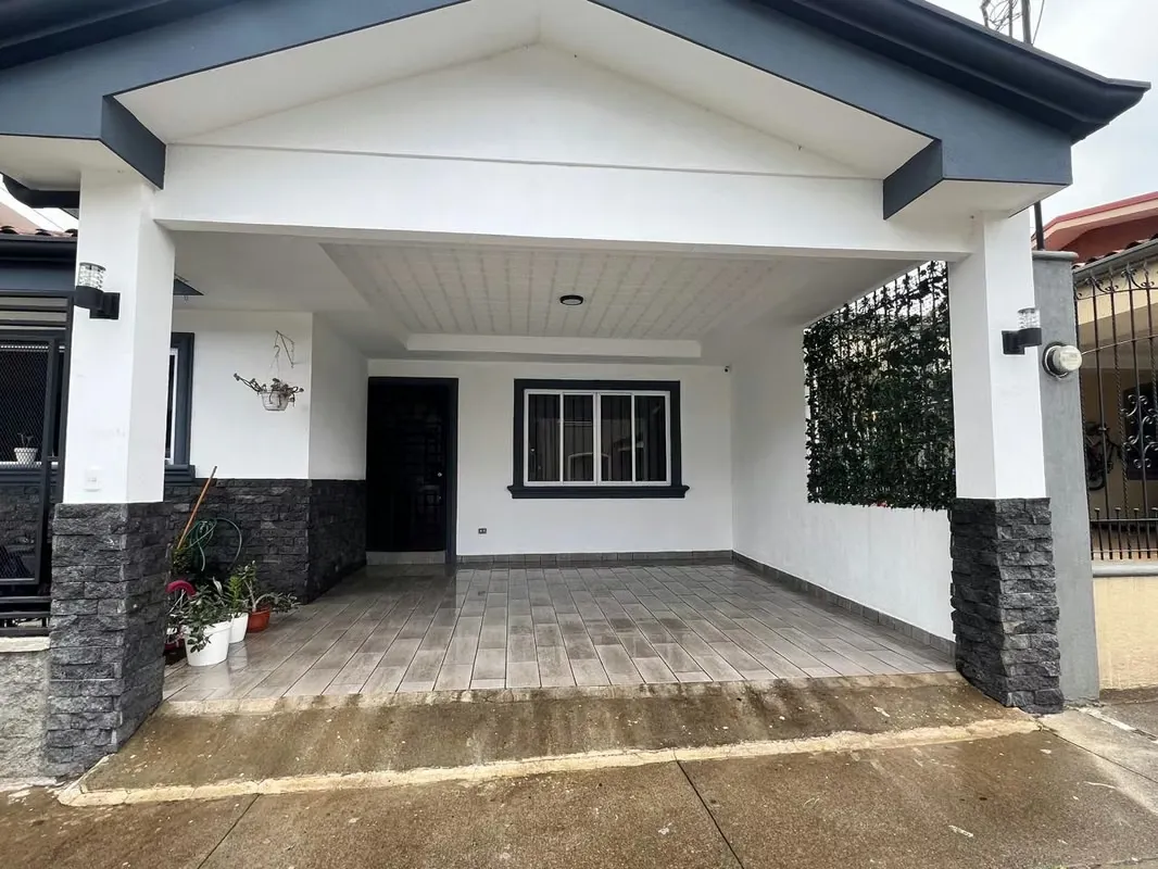 VENTA DE CASA EN RESIDENCIAL VILLAFLORES, SAN LORENZO, HEREDIA