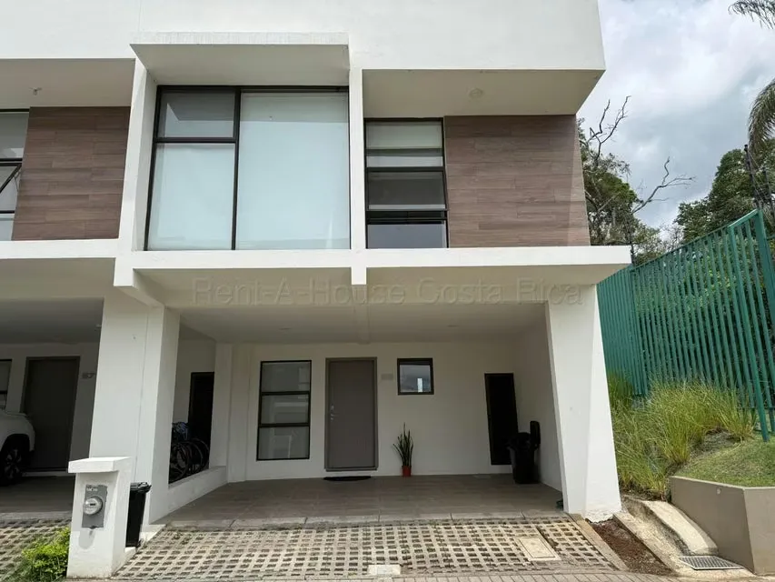ESCAZU-SAN ANTONIO. OPORTUNIDAD EN ALQUILER GRAN CASA AMUEBLADA. MP26-2098