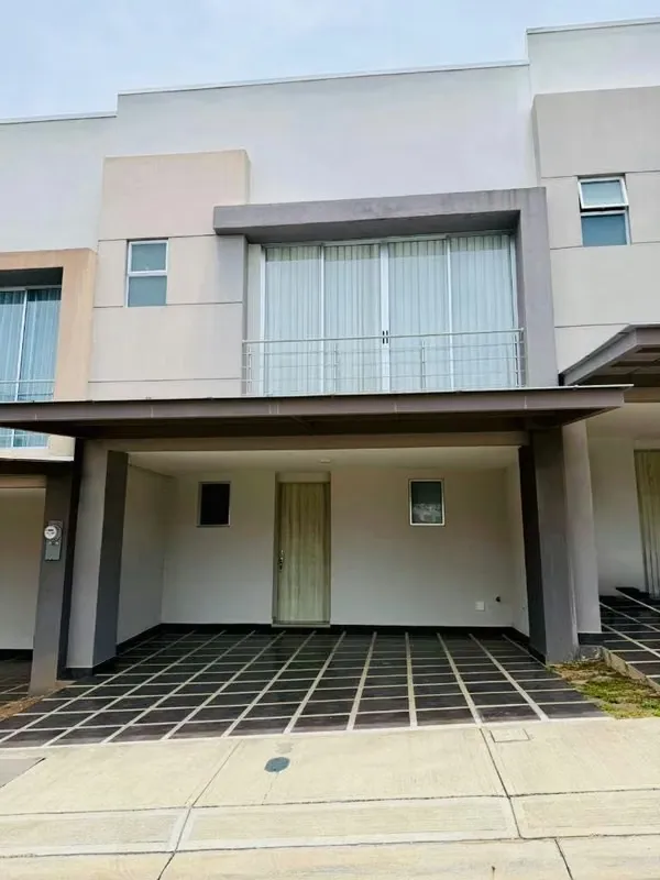 ALQUILER CASA DE 3 HABITACIONES EN CONDOMINIO PALERMO, SAN PABLO DE HEREDIA