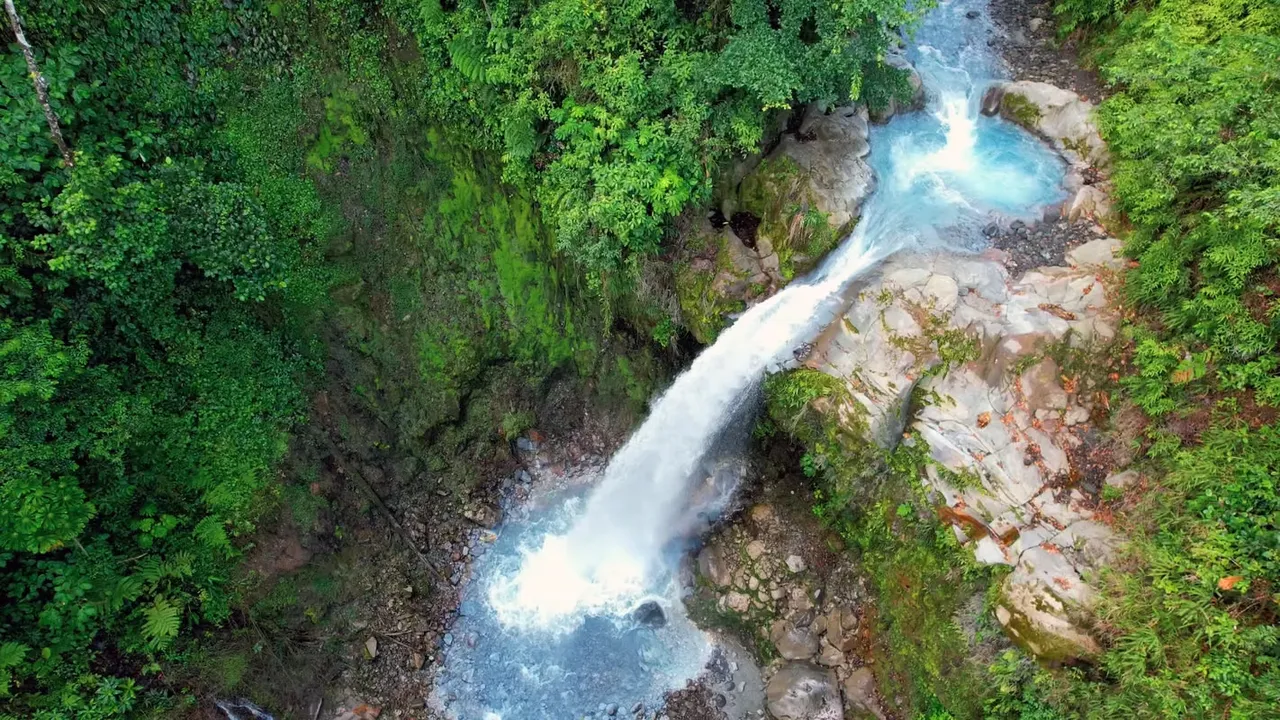 Oportunidad de desarrollo ecoturístico y de bienestar en 25 hectáreas.