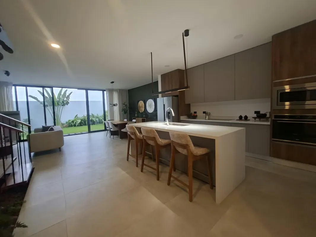 EXCLUSIVE RESIDENCES FOR SALE IN GUACHIPELIN ESCAZU