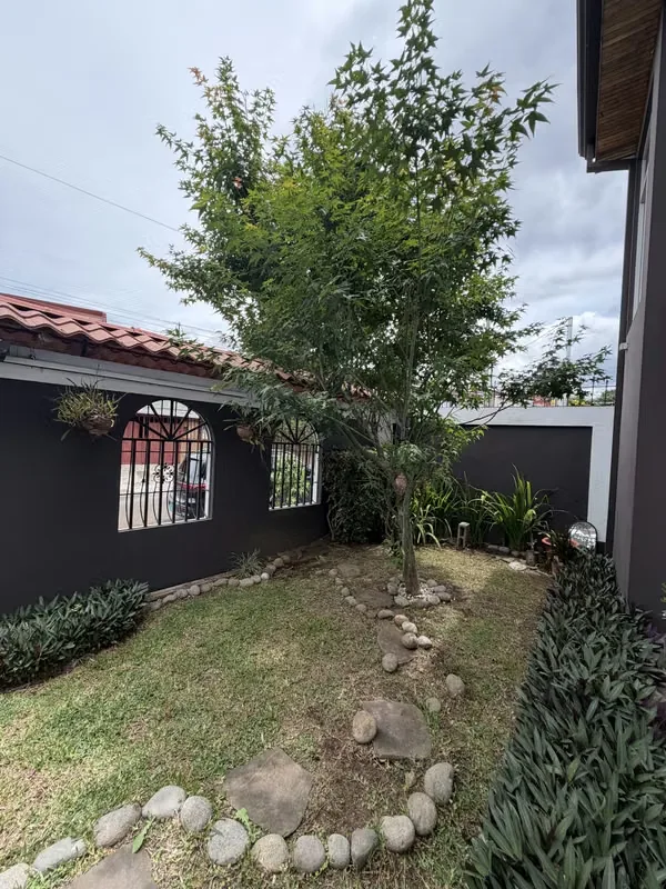 House for sale in San Pablo, Heredia. Las Flores residential area, very spacious with green areas — photo 3
