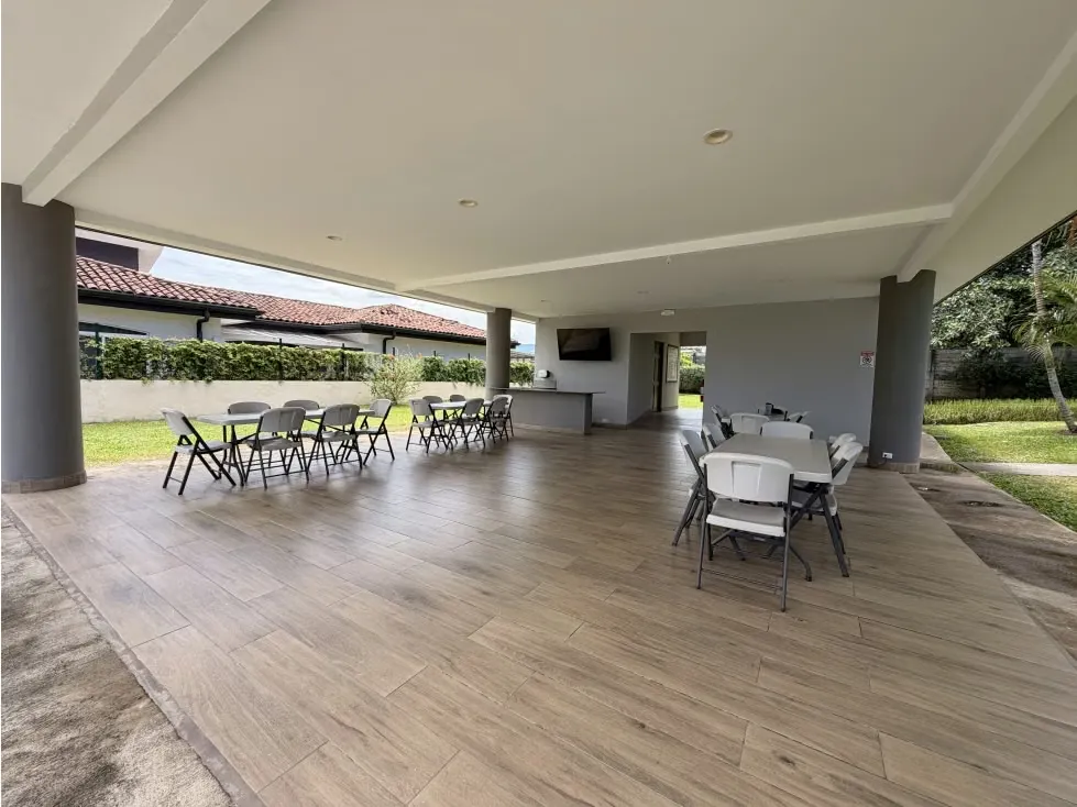 Construya la casa que siempre soñó en una propiedad con excelente ubicación, a solo ... — photo 5