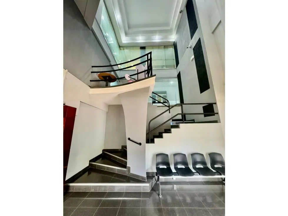 Building for rent La Sabana, 3 floor, photo 5