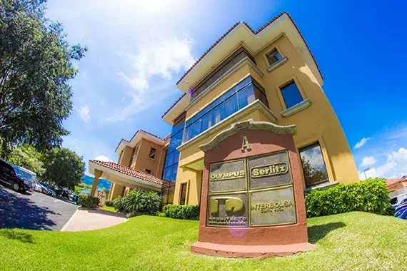 For rent large office space completely remodeled in Forum 1 Santa Ana, measures 166.64 m2 of construction, is on one level and is on the 3rd and top floor, has lighting, central air ... — photo 3
