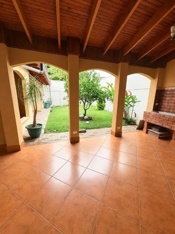 One-story house for sale in La Pacífica in San Francisco de Dos Ríos.