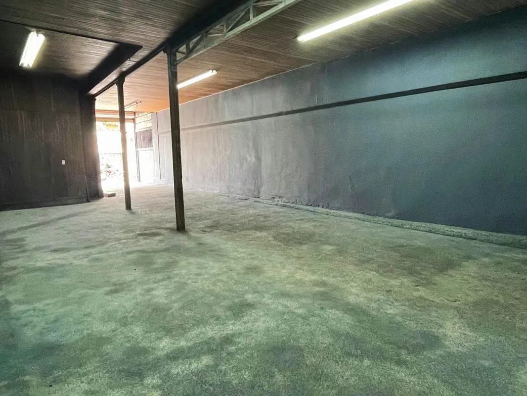 Ubicación: 175m sur de la esquina suroeste del Parque de Barrio México. Calle 18. Entre Ave 9-11. Contiguo a Repuestos América. — photo 2