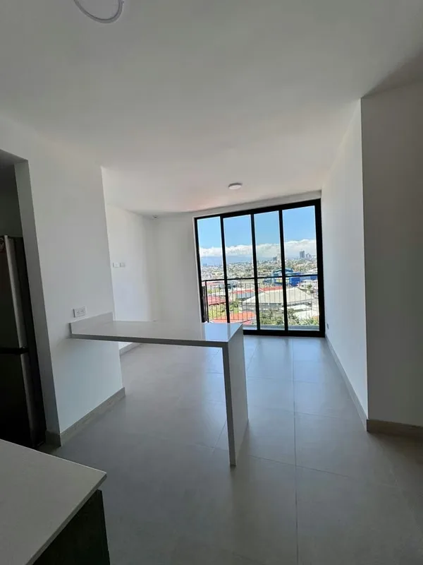 Se vende apartamento para estrenar en Sky House