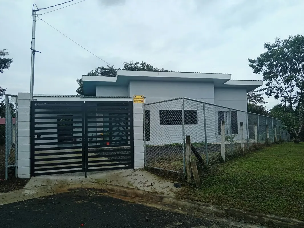 Casa de una planta en Peñas Blancas, San Ramón, Alajuela
