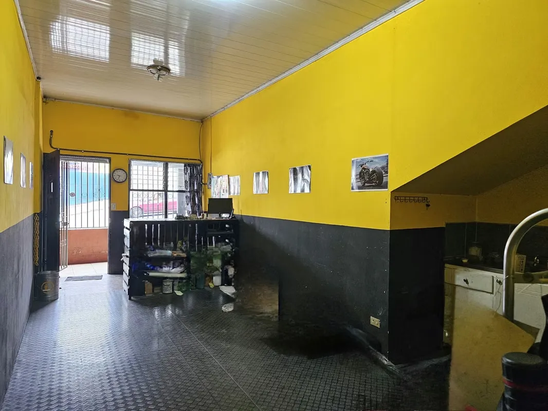 Propiedad Casa y Local Comercial Alquilado, Catedral, San José