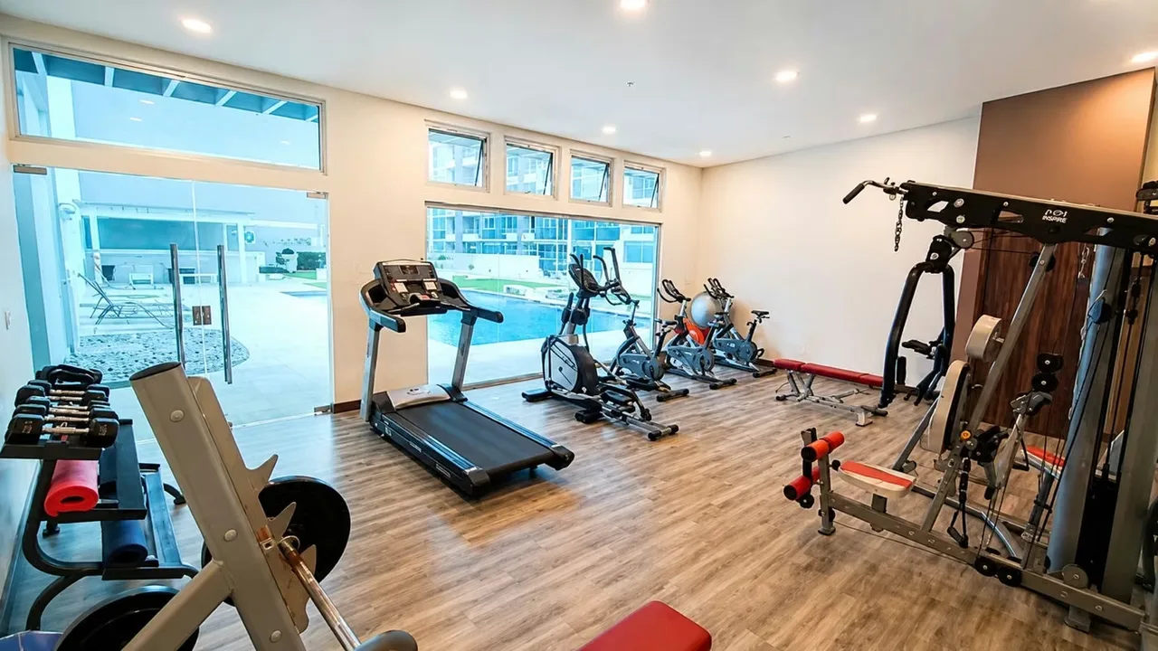 Apartment for sale in Torres Los Yoses | 2 bedrooms | 2 parking spaces | 12th floor | $225,000 — photo 2