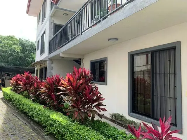 257 / Venta / Casa / Santa Ana Centro / Condominio / SEGURO