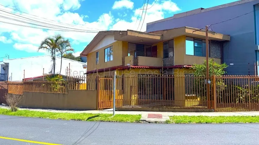 House for Sale in Los Yoses Sur, Zapote