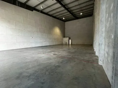 Area 312 m², ideal para almacenamiento, distribución y operaciones empresariales en un parque industrial moderno y ... — photo 2