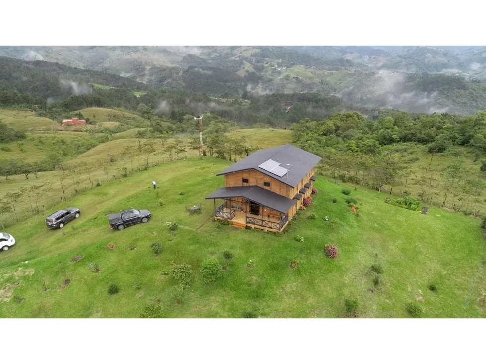 Casa Campestre / Autosuficiente en venta en Palo Verde de Cartago