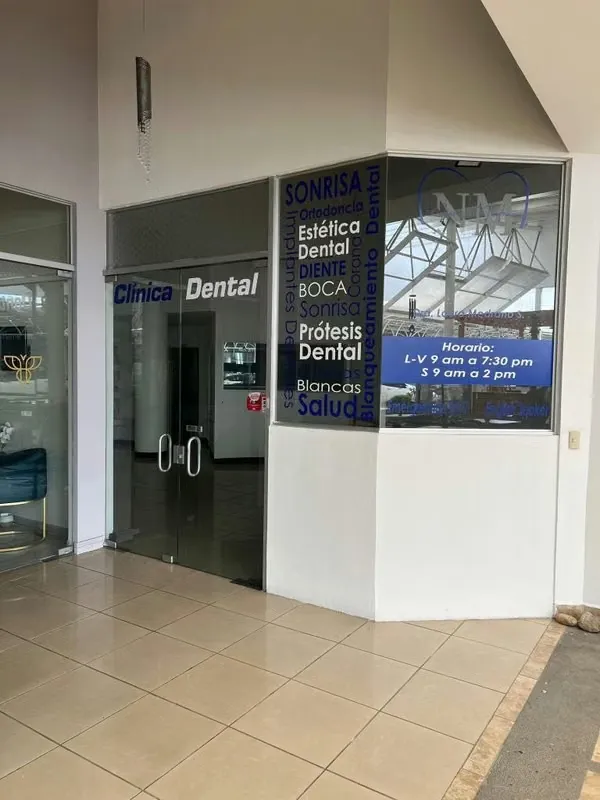 HERMOSO LOCAL COMERCIAL EN ALQUILER