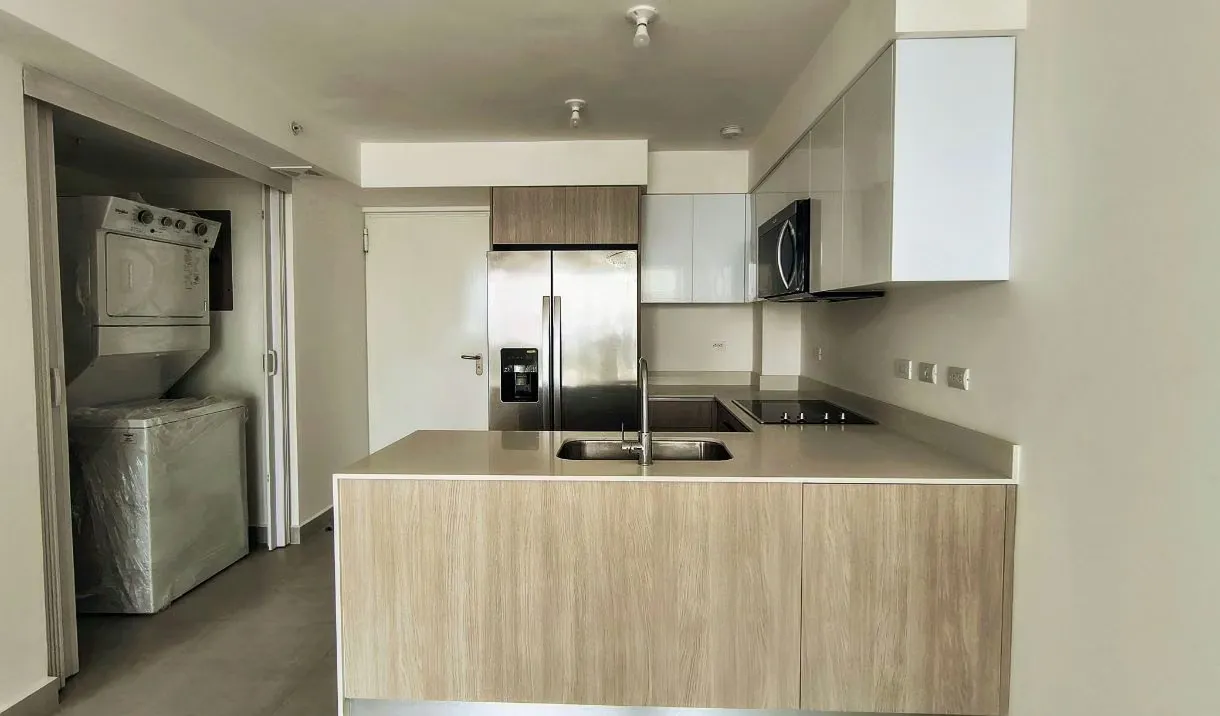 Alquiler de Apartamento Nuevo para Estrenar, ubicado en Condominio URUKA POINT.