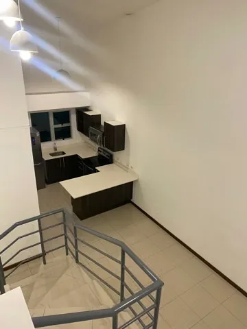 Apartamento tipo loft con mezanine y linea blanca en Condominio Cariari, — photo 3