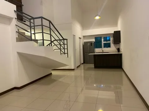 Apartamento tipo loft con mezanine y linea blanca en Condominio Cariari, — photo 4