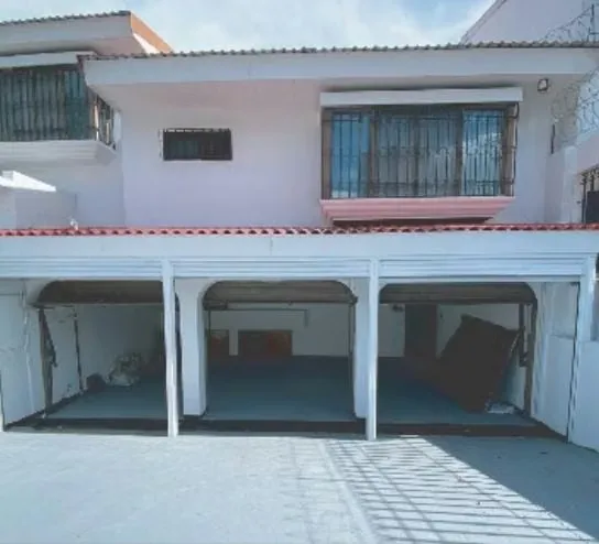 Spacious house for rent in Rohrmoser with mixed land use permit