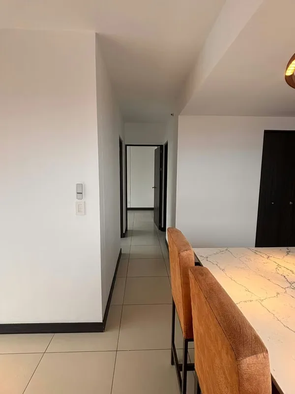 Experience the pinnacle of urban living in San Jose’s most prestigious neighborhood. This stylish 60 sqm corner unit at Torre U Nunciatura combines privacy, modern finishes, and ... — photo 5