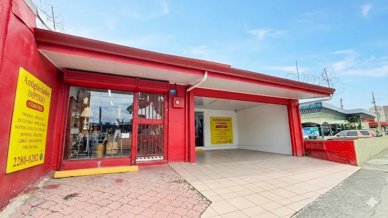 Sale of Commercial premises ideal for office or consulting.
