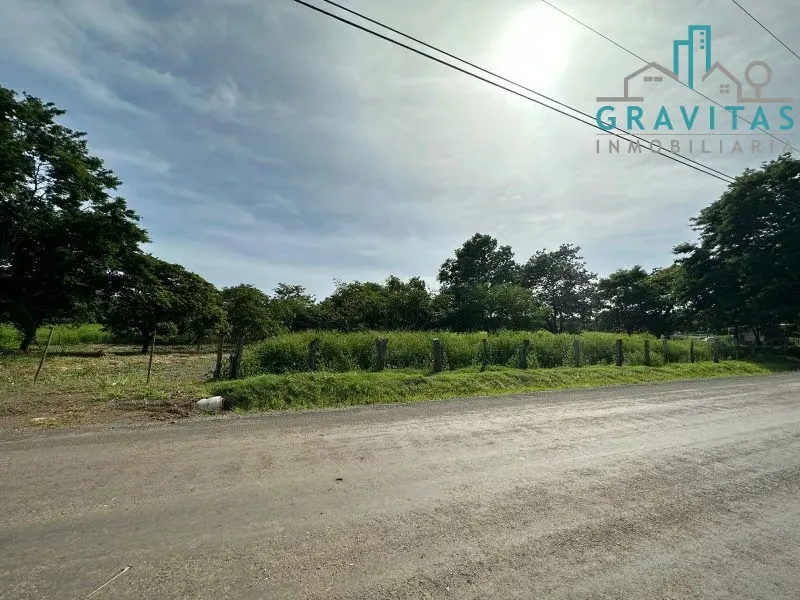 Lots for sale in Playa Negra, Guanacaste, 2000m2 and 5000m2, facing main street.