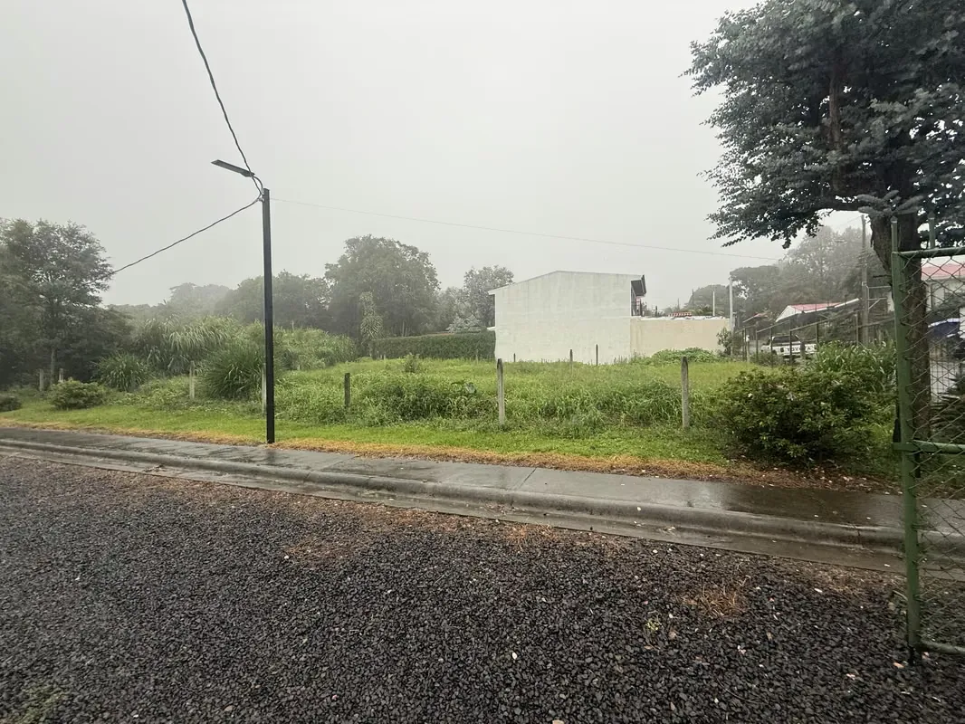 San José de la Montaña, calle Hogar de las Ancianos. Lote plano, frente a calle pública, calle sin salida, muy tranquilo y clima ...