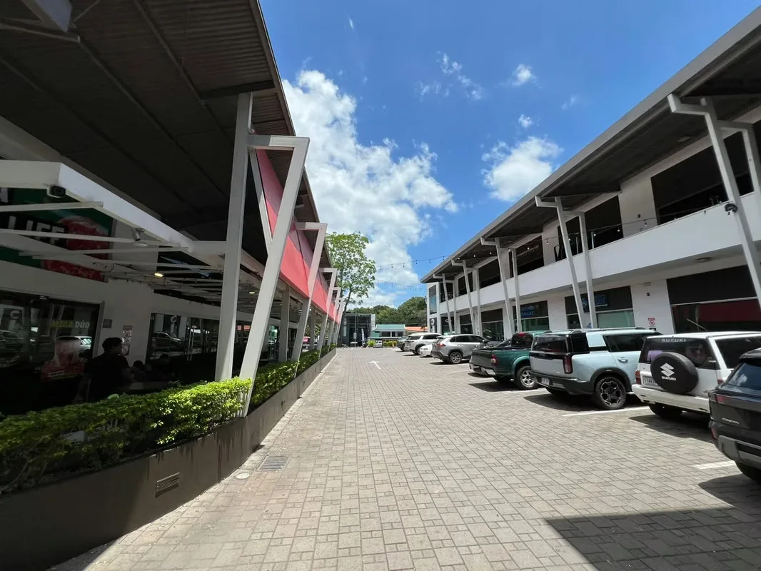Commercial spaces in Ciudad Colón, ranging from 64m² to 100m², with the following features: — photo 4
