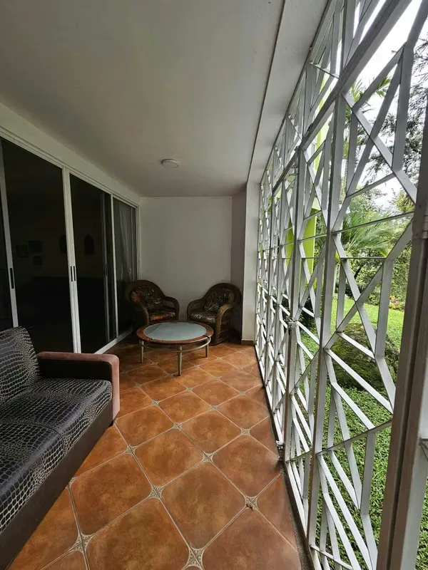 En un exclusivo condominio de solo 16 lofts tipo casa, ubicado en una de las zonas más lindas y estratégicas entre Santa Ana centro y Escazú, les ofrezco este espectacular loft de ... — photo 4