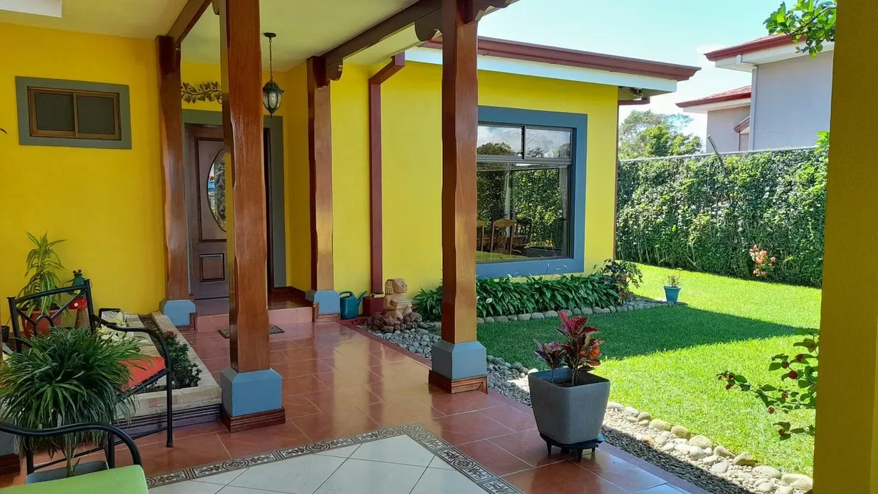 Casa de una Planta en Venta San Rafael Coronado San Jose
