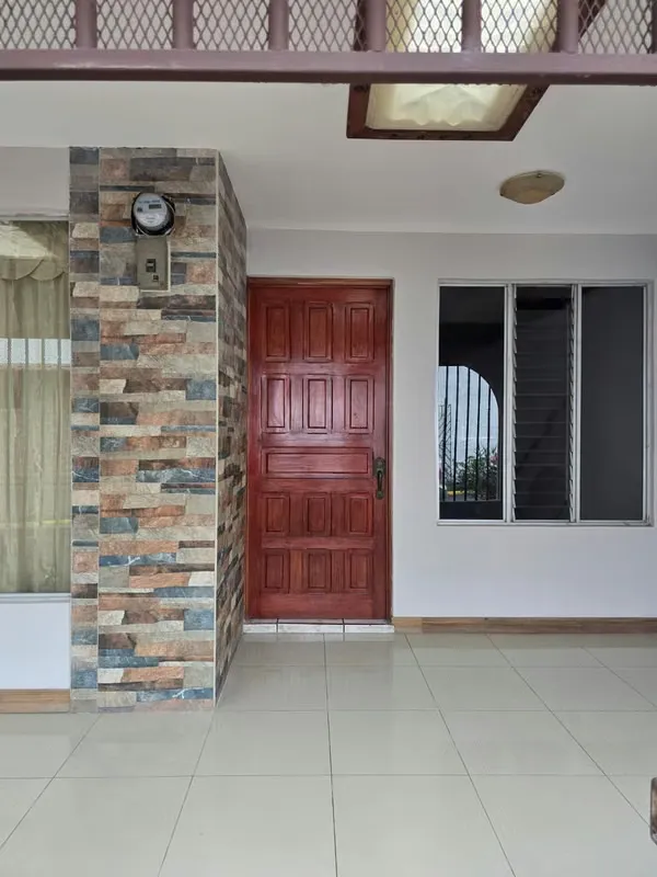 SE ALQUILA HERMOSA CASA EN DULCE NOMBRE DE TRES RIOS