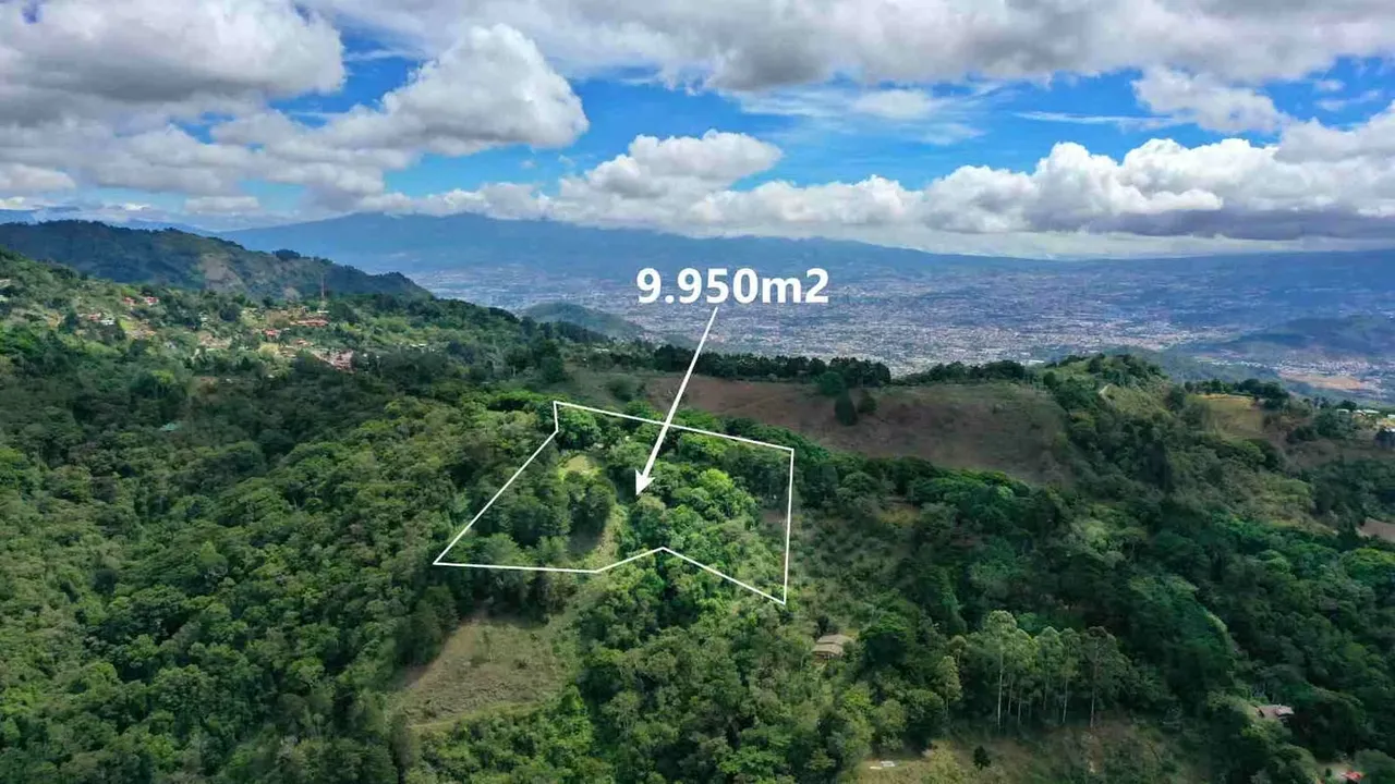 Descubra esta hermosa propiedad ubicada en una de las zonas más exclusivas y tranquilas de Tarbaca, muy ...