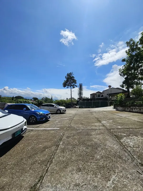Discover a unique lifestyle in the mountains of San Rafael de Escazú, one of the most exclusive and desirable areas in western San José. Surrounded by lush nature, fresh mountain air, ... — photo 2