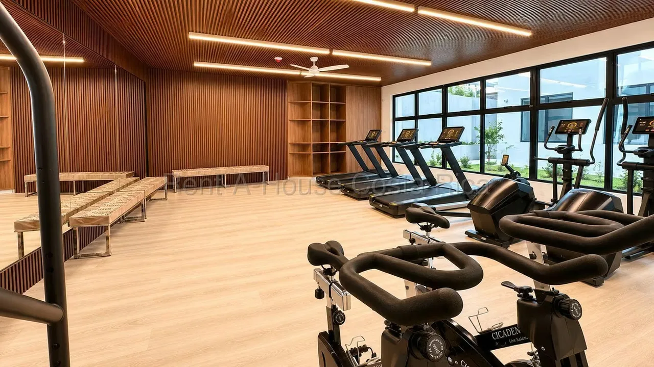 Se Alquila Apartamento en Condominio Skyhomes para Estrenar! Viví en las alturas del corazón de San José, con acceso rápido a tan solo 2 minutos de la Rotonda de la Guacamaya. ... — photo 2