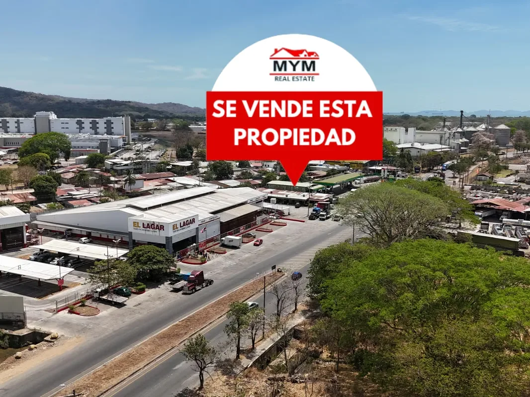 Commercial space for rent next to El Lagar, facing the main street, 400m from Monseñor Sanabria Hospital. The commercial lot is 1,036 m². All utilities and services are up to date.