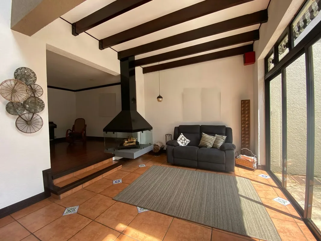 HOUSE FOR SALE IN GUAYABOS DE CURRIDABAT. 33-242