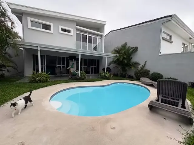Independent house for sale - 124; Pinar del Rio Guachipelin - Escazu