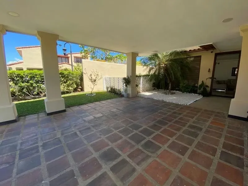 Home for Sale in Exclusive Condominium — photo 4