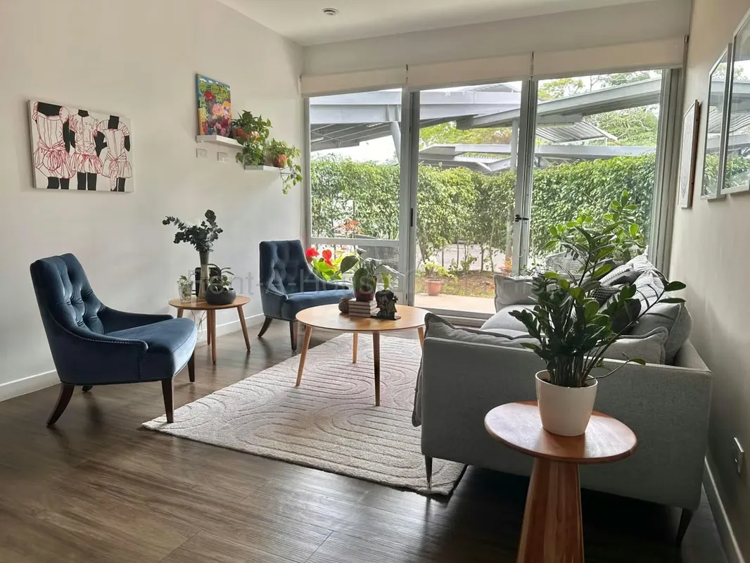 I.G Se vende acogedor apartamento con patio en el mejor clima de Escazu