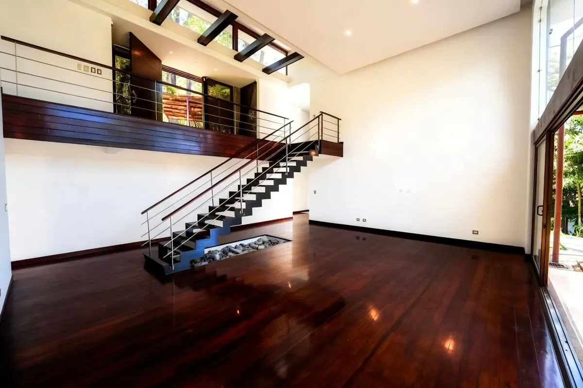 Exclusive residence surrounded by nature in Mountain del Sol, Santa Ana