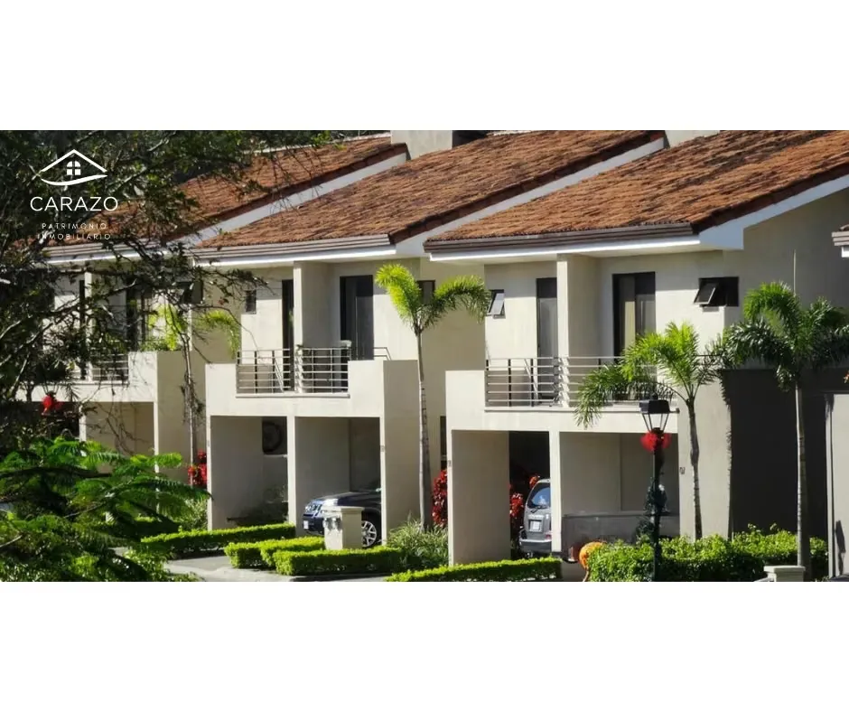 3 level house in Parques del Sol, Santa Ana