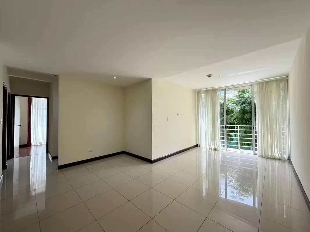 Apartment for rent in condo, Ulloa, Hereda