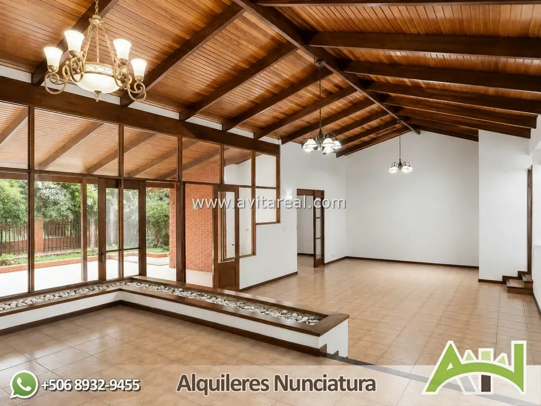 Two-story house with a constructed area of 345 square meters