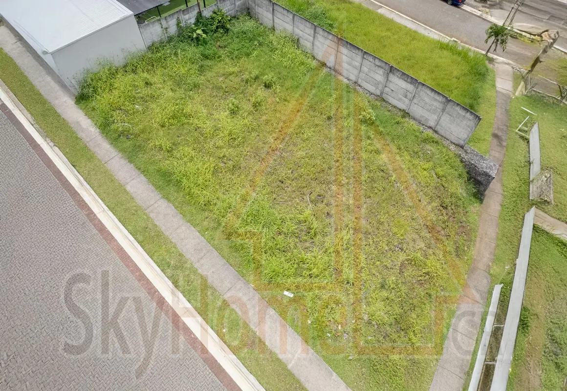234 / Venta / Lote / Escazú / Residencial / Seguro / 336 mts2