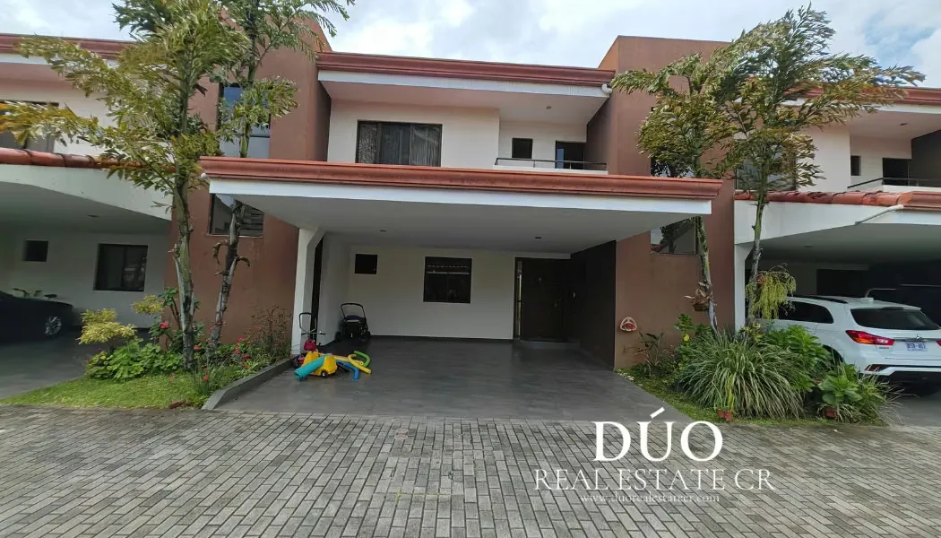 Casa en alquiler Condominio en Trejos Montealegre